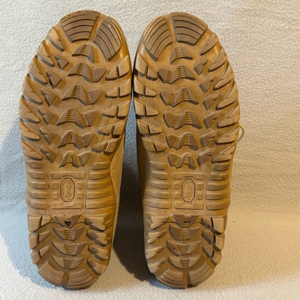 Belleville men’s tan military lace-up combat boots size 11.0 R made in USA